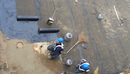 3屋頂地坪熱熔式砂面橡化瀝青厚度4mm防水毯施工中6